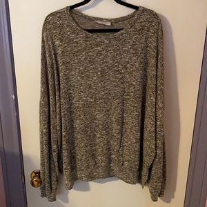 Discount Divas Design Sweater Size XL